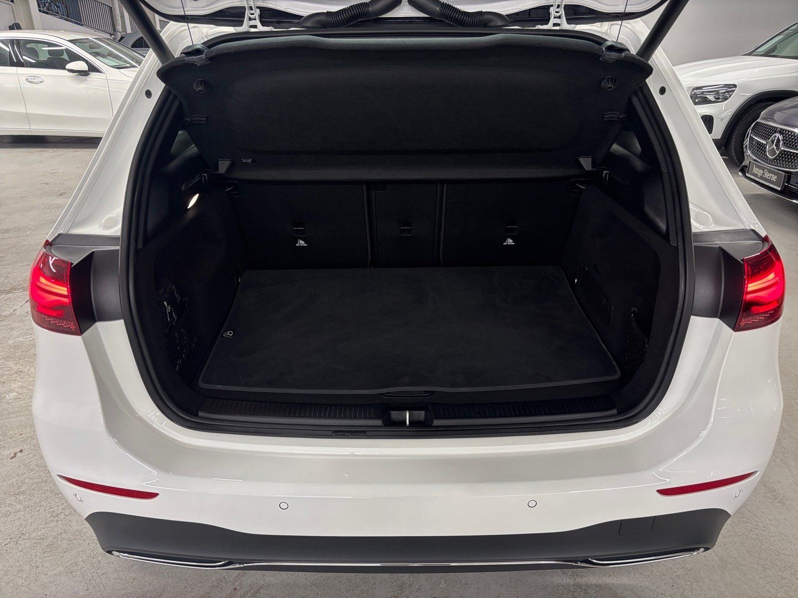 Fahrzeugabbildung Mercedes-Benz B 200 Progressive*STDHZG*Pano*LED*Kamera*Carplay