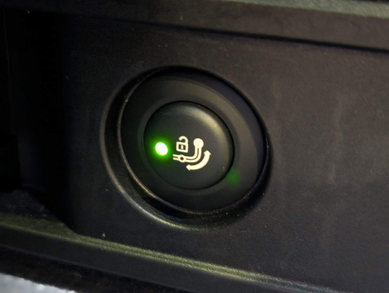 Fahrzeugabbildung BMW 320 d M-Sport Ad-LED ACC Comfort Kamera Pano AHK