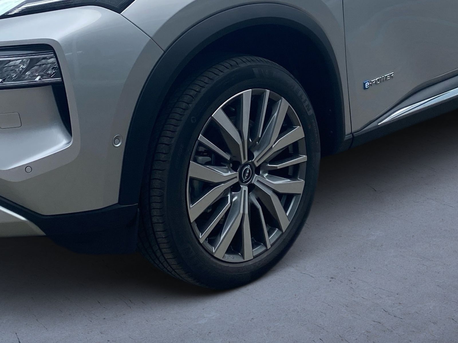Fahrzeugabbildung Nissan X-Trail e-Power e-4orce 4x4 TEKNA+ *Bose*HUD*20Z