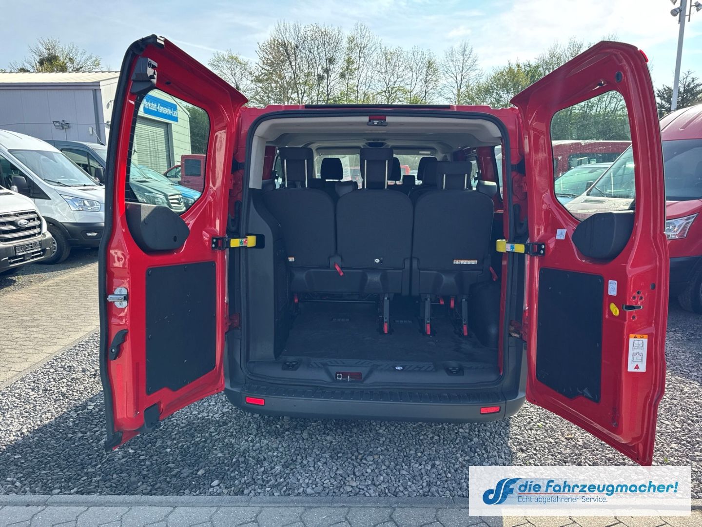 Fahrzeugabbildung Ford Transit Custom Kombi 300 L1 2.2 TDCi *1593 Expor