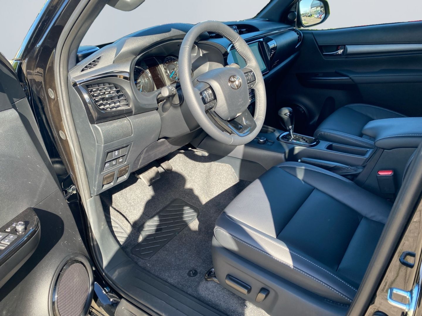 Toyota Hilux - Bild 8