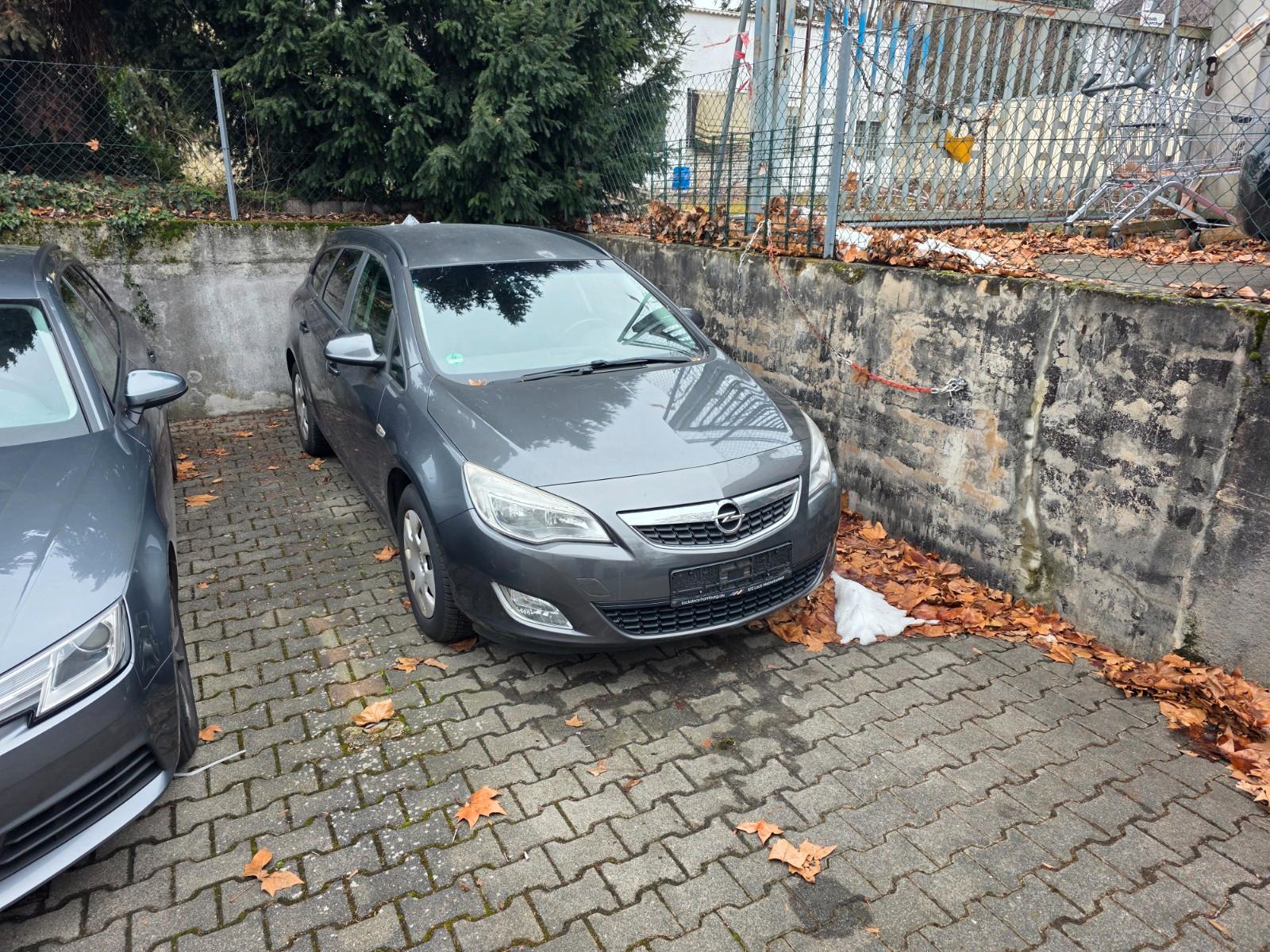 Opel Astra J Sports Tourer Design Edition Navi,PDC