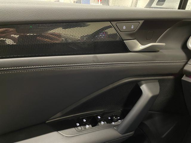 Tayron Life 2.0 TDI DSG STANDHZG AHK NAVI LED