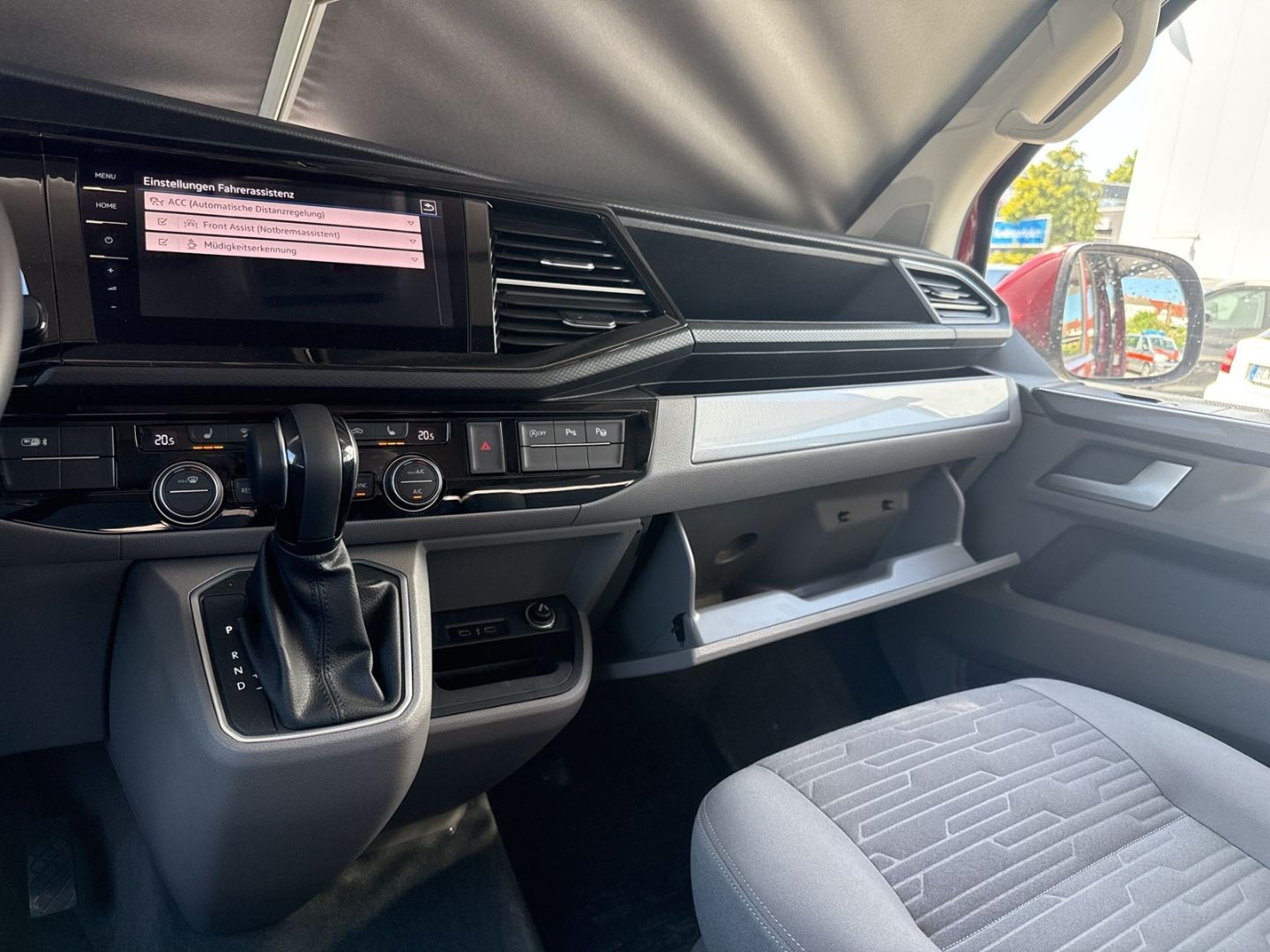 Volkswagen T6.1 California 2.0 TDI Ocean StandHZG Navi Digi foto 11