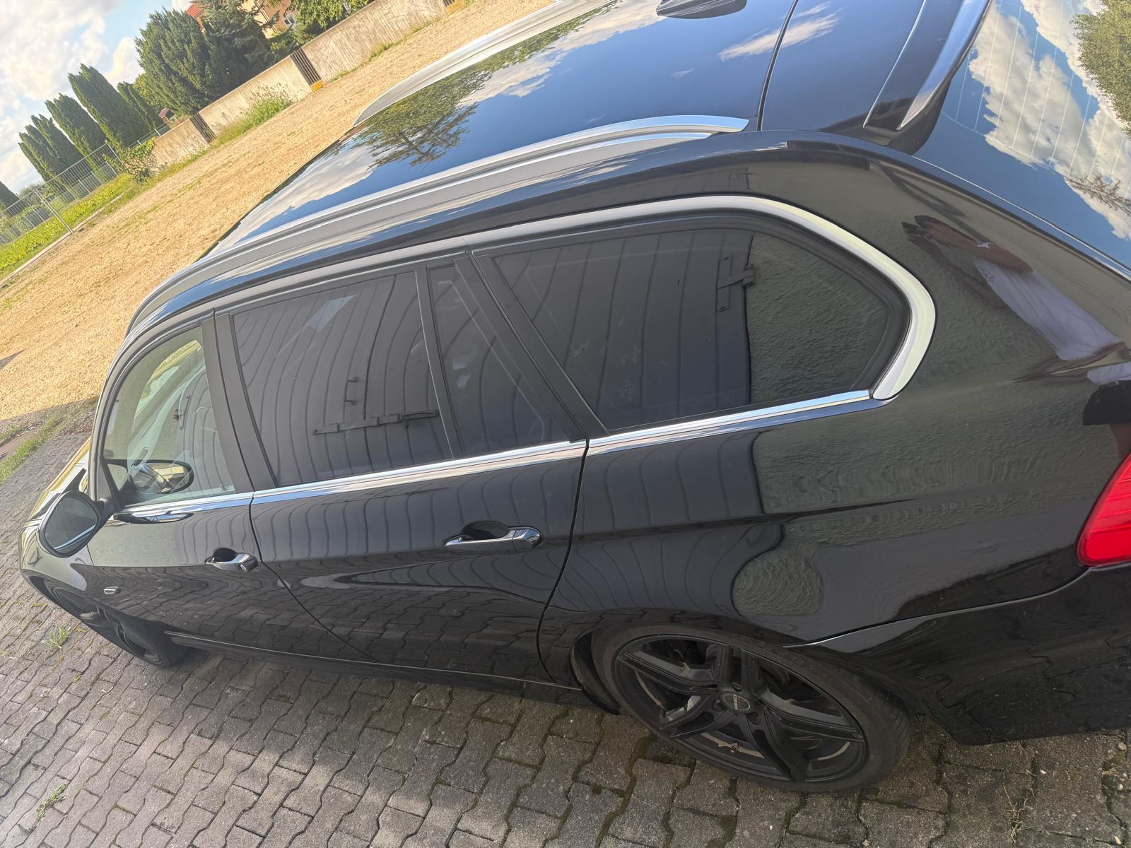 BMW 320 2011 — photo 10