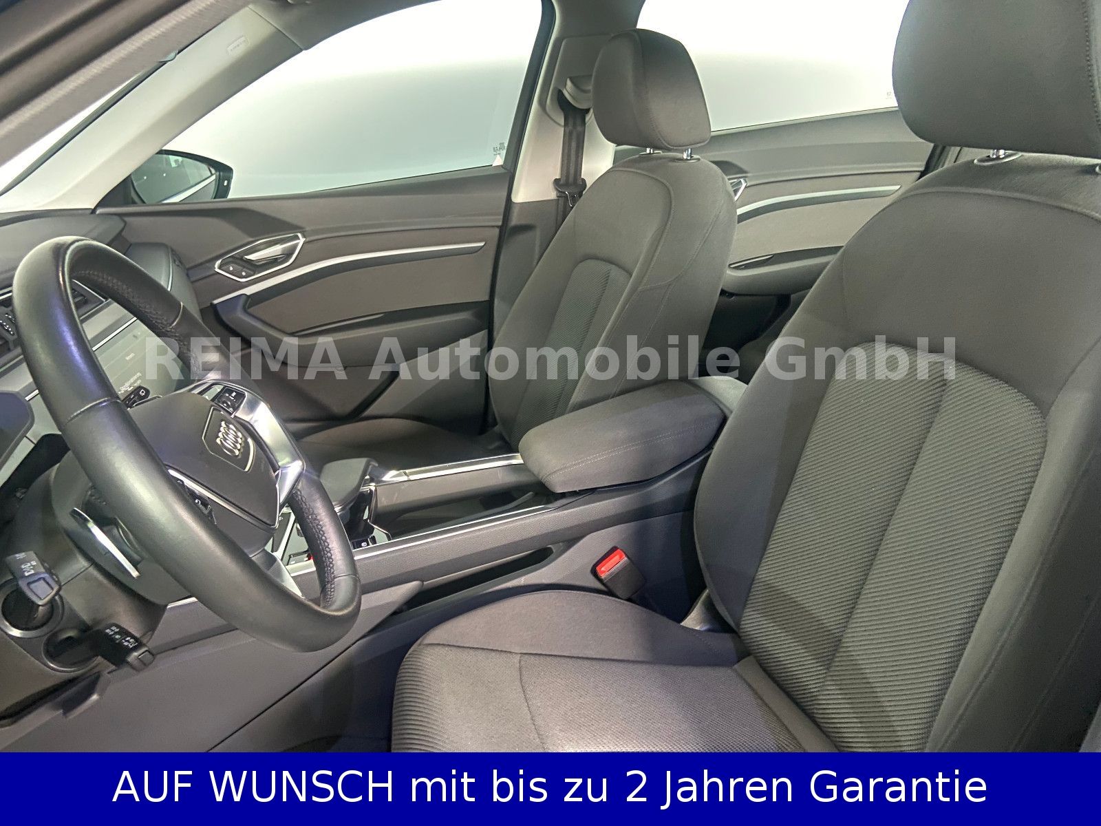 Fahrzeugabbildung Audi e-tron 55 quattro  Edition, Navi, AHK, 1.Hand