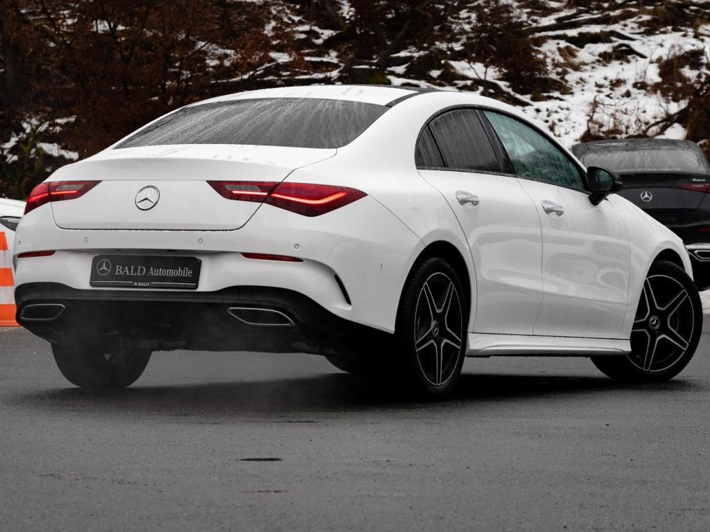 Mercedes-Benz CLA 200 Coupé AMG-Sport+Pano+MLB+Night+Ambiente