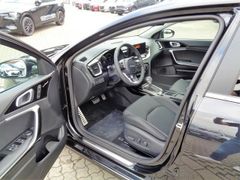 KIA Ceed Sportswagon 1.6 Plug-in Hybrid Platinum KIA Ceed Sportswagon 1.6 Plug-in Hybrid Platinum