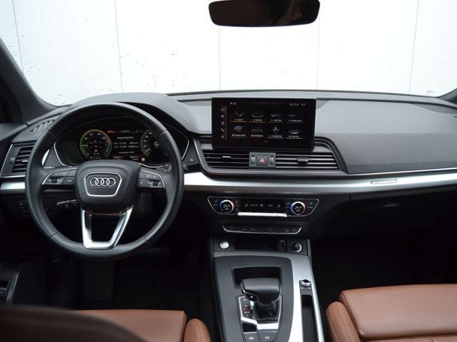 Q5 50 TFSI e qu. Advanced OPTIK-SCHWARZ/AHK/19-Z