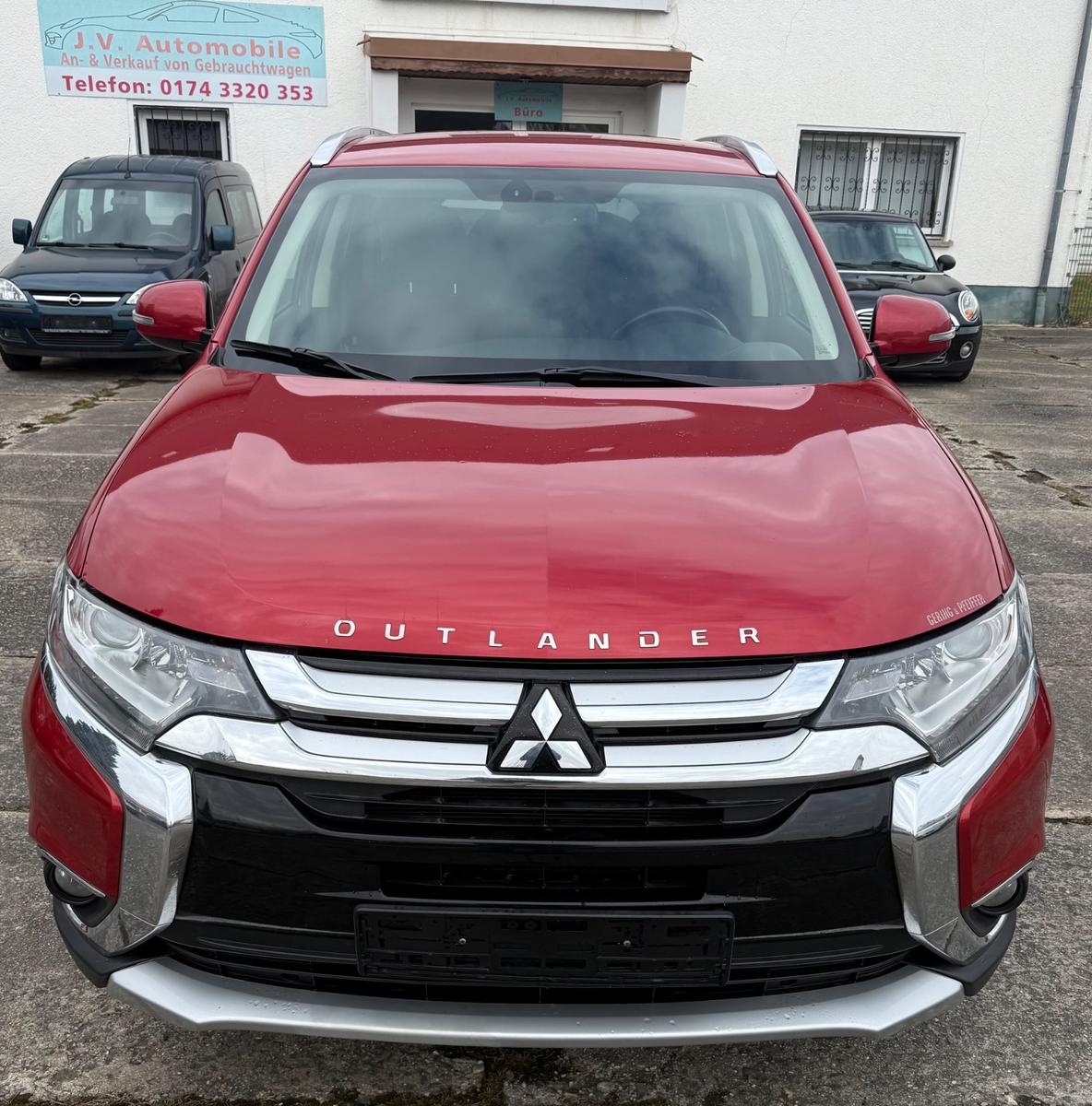 Mitsubishi Outlander 1. Hand/2.0 Benziner/Navi/Kamera