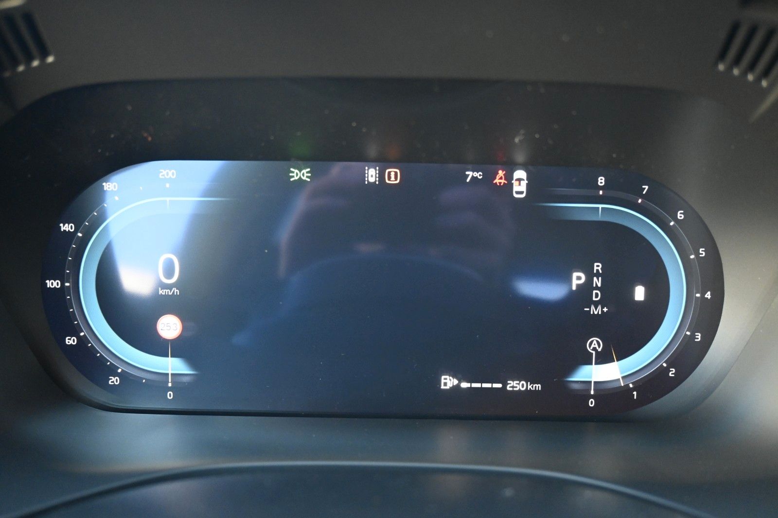 Fahrzeugabbildung Volvo XC60 B5 B AWD Ultra Dark*PANO*360°*LUFT*ACC*AHK