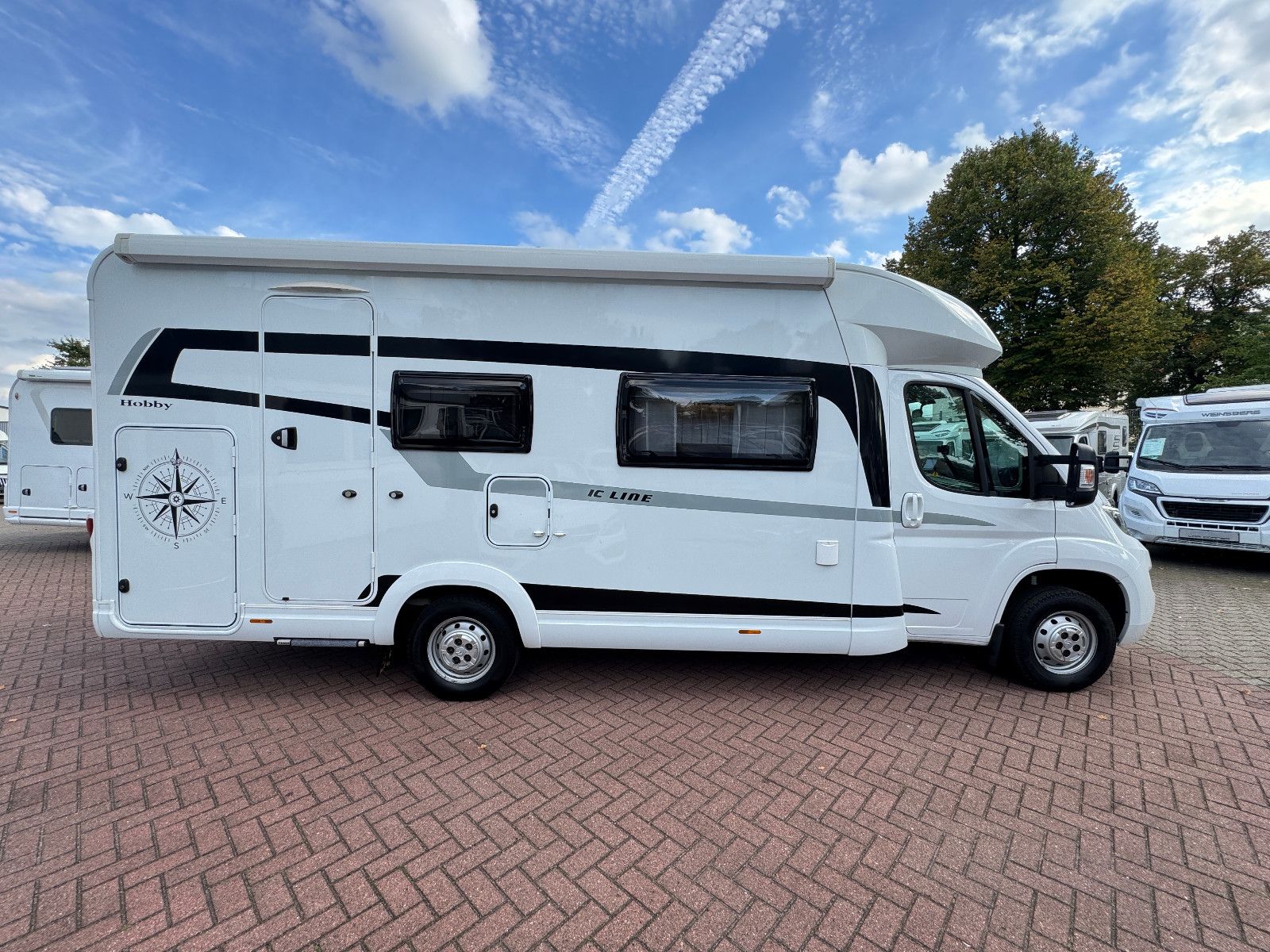 Fahrzeugabbildung Hobby T 65 HKM OPTIMA ON TOUR IC-LINE MAXXAIR BEARLOCK