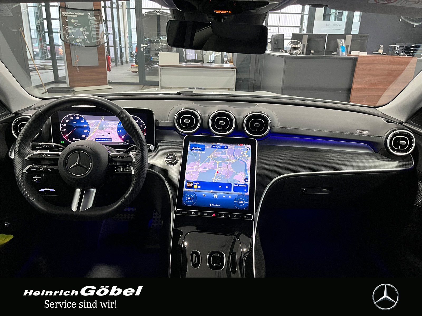 Fahrzeugabbildung Mercedes-Benz C 180 T AMG+NIGHT+AHK+STANDHZ+19"+TOTWINKEL+SMI