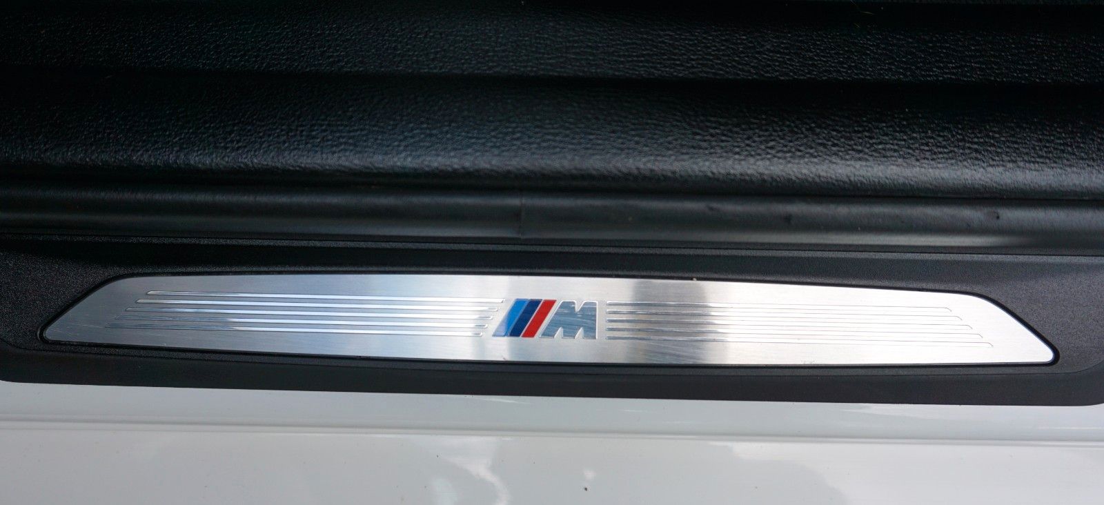Fahrzeugabbildung BMW X1 sDrive 20 i M Sport,LED,Kamera,AHK, 8 fach be