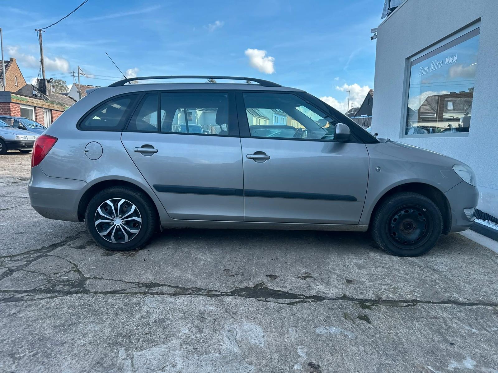 Skoda Fabia 2010 — photo 7