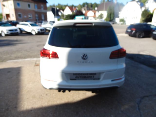 Fahrzeugabbildung Volkswagen Tiguan/R-Line/4Motion/AHK/Pano/Navi/Xenon/57.500