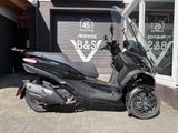 Piaggio MP3 400 HPE ABS TC LED PKW Zulassung - PIAGGIO MP4