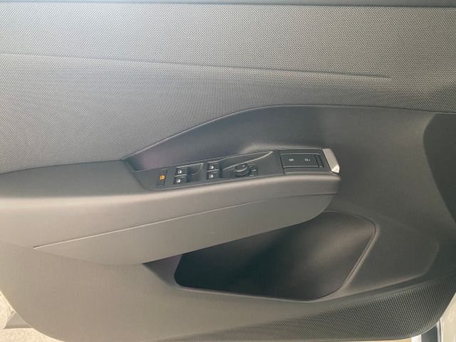 T-Roc Life 1.5 eTSI DSG LED+KAMERA