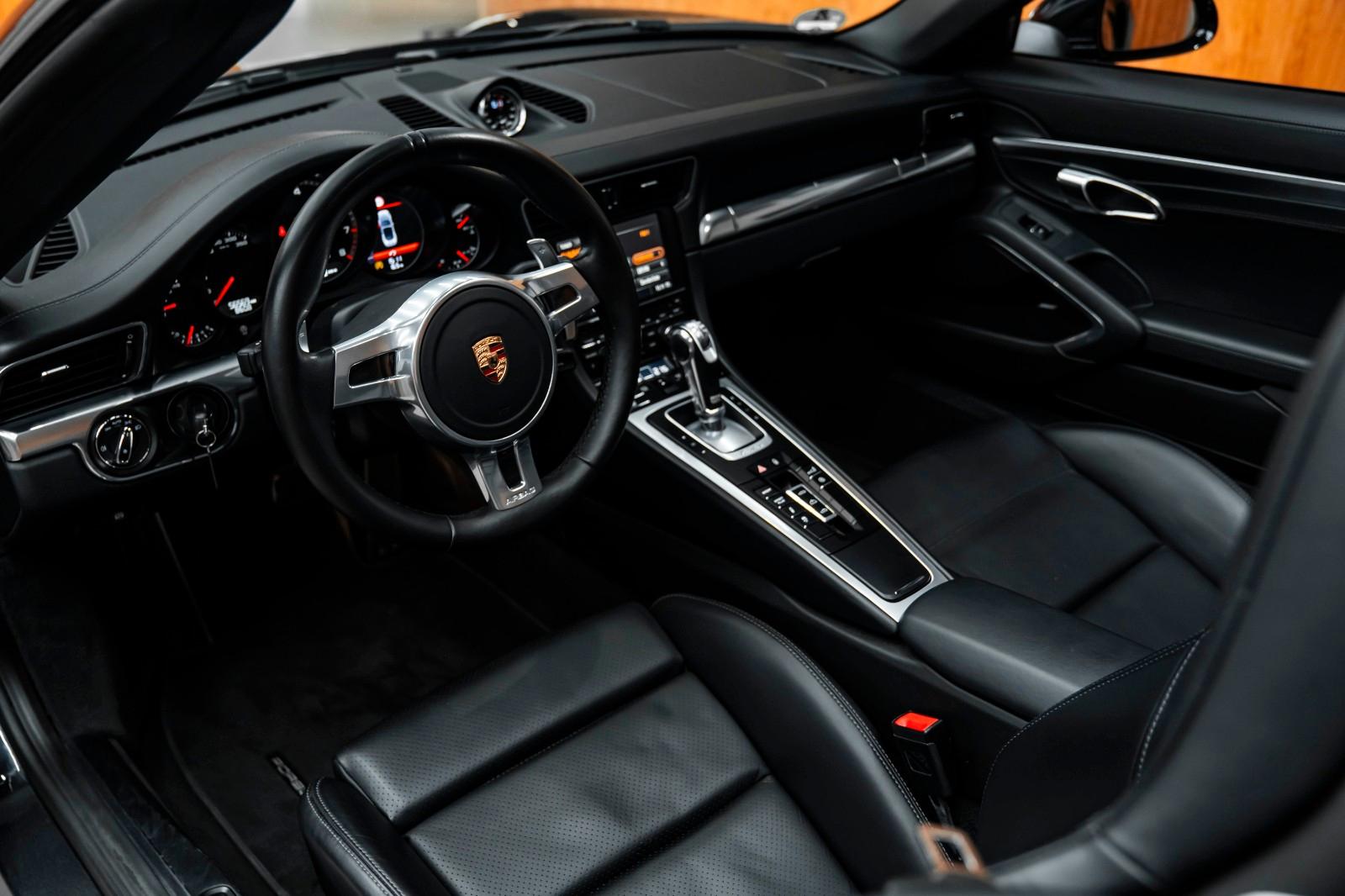 PORSCHE 991 TURBO CABRIOLET