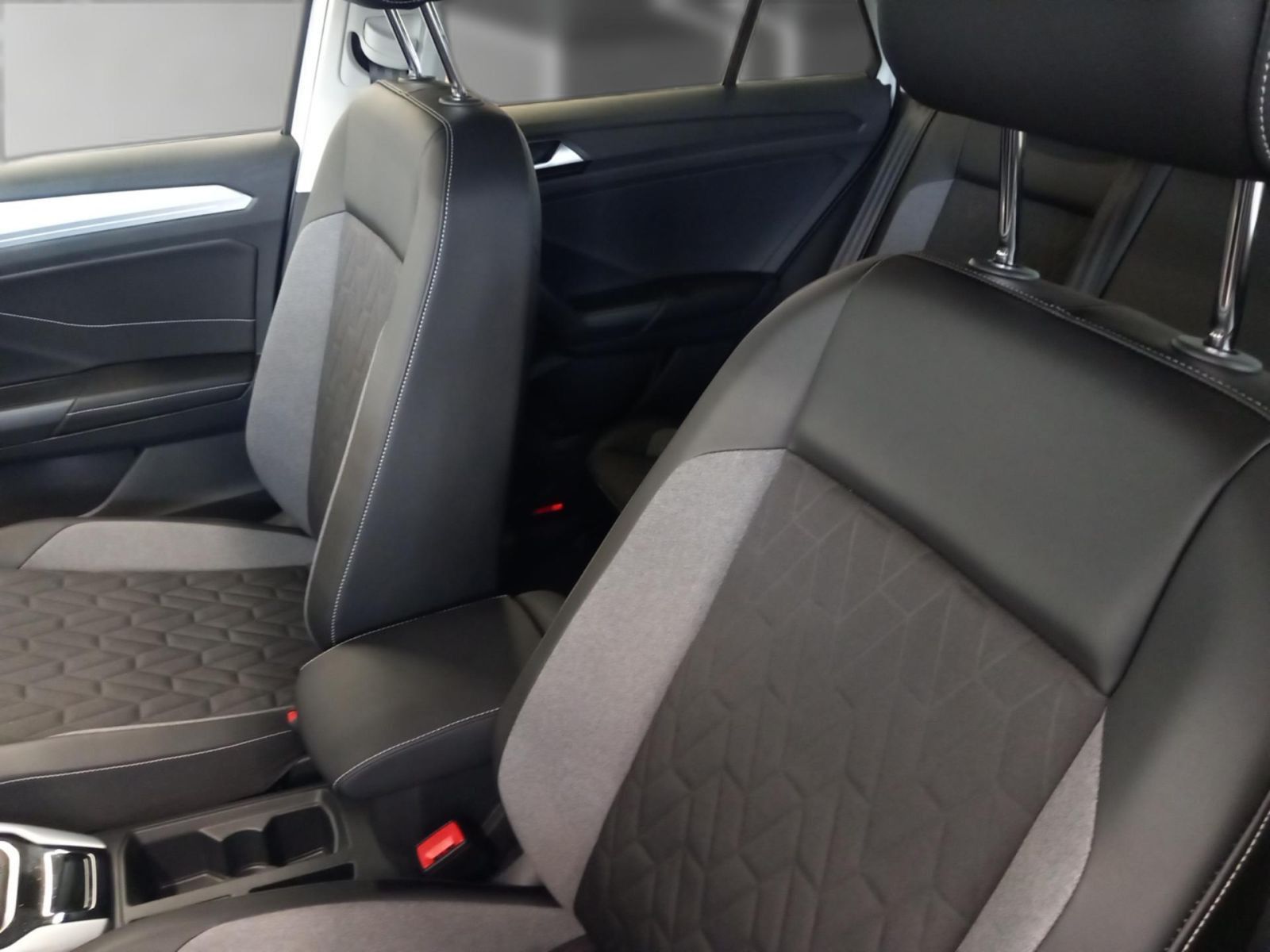 Volkswagen T-Roc - Bild 9