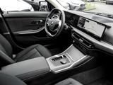 BMW 318d SHZ+RFK+LED+Navi+Keyless - BMW 318