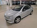 Peugeot 206cc Auto/Cabrio WENIG GELAUFEN - Peugeot 206 Gebrauchtwagen in Hamburg