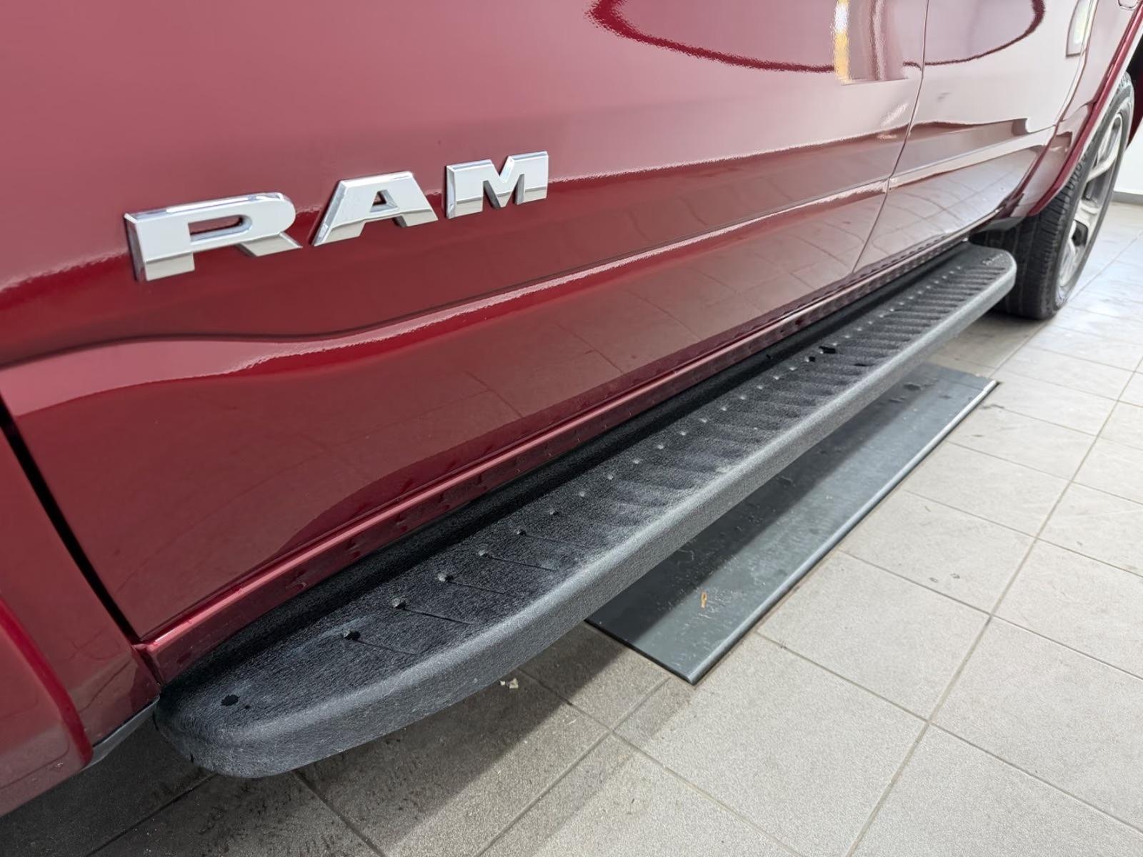Dodge Ram 1500 HEMI 5.7 V8 eTorque 4x4 LARAMIE*Memo*SB, миниатюра 12