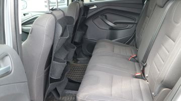 Ford Kuga - 12
