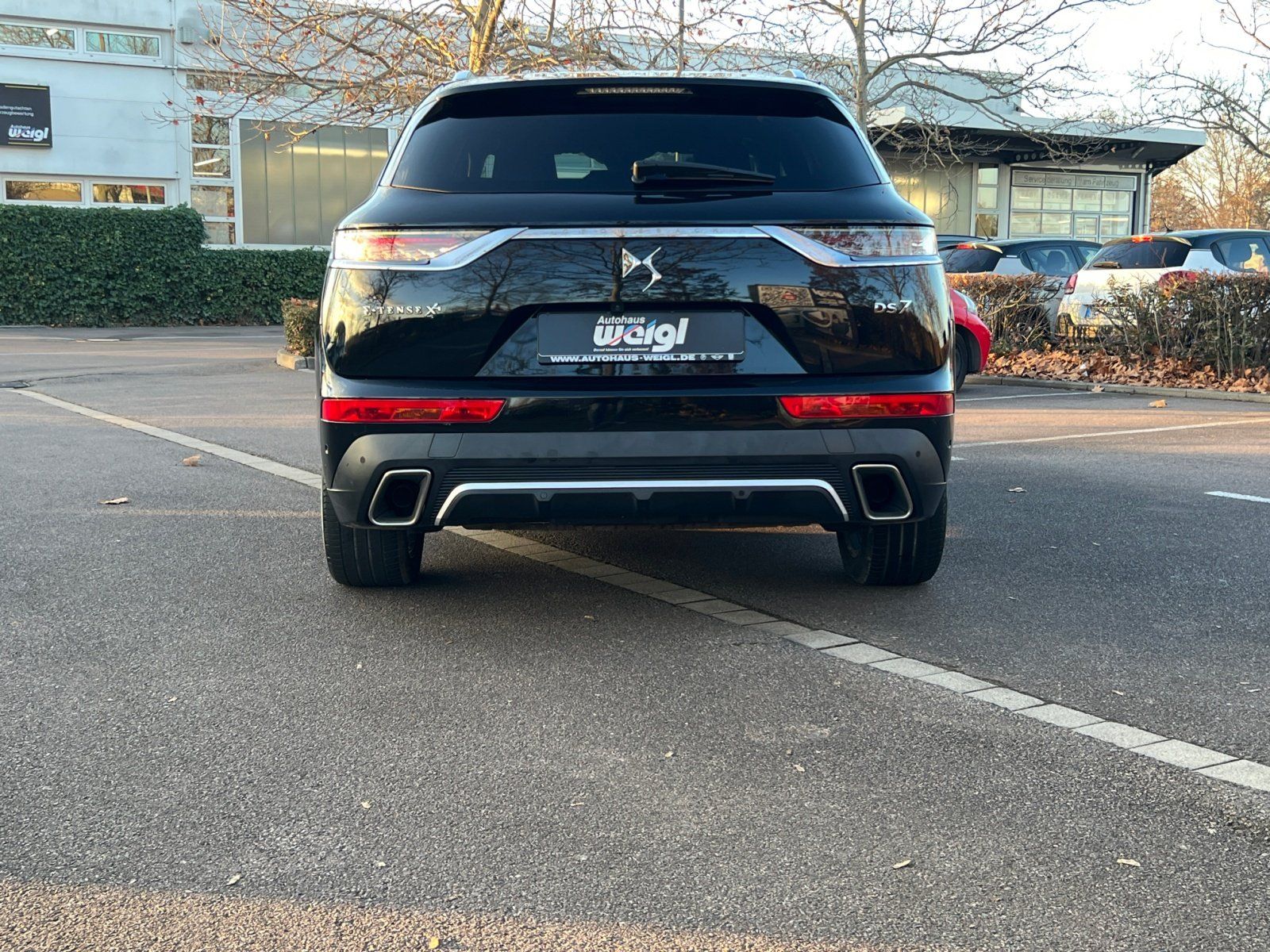 Fahrzeugabbildung DS Automobiles DS7 Crossback E-Tense 4x4 300 Anhängerkupplung