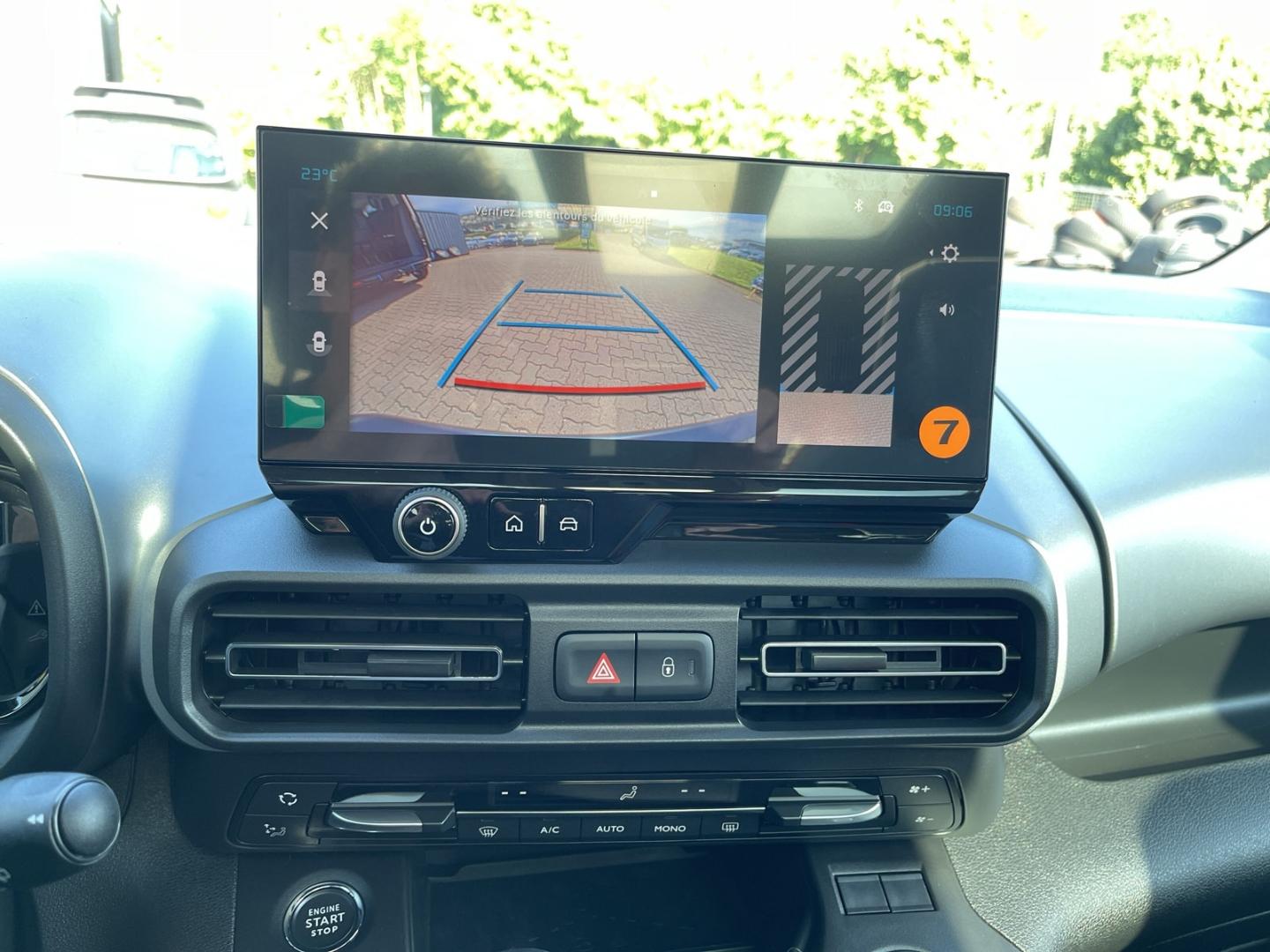 Citroën Berlingo MAX 1.5D Holiday + XTR-Paket Techno-Plu
