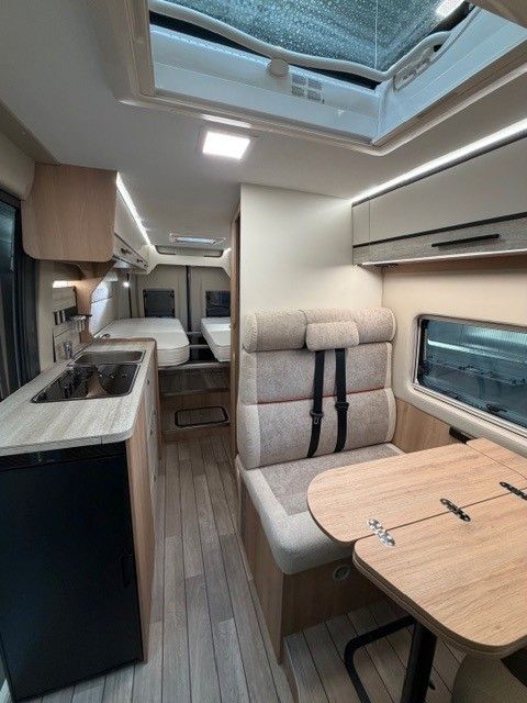 Fahrzeugabbildung Forster Vantasy V 636 EB Vibe Edition *Autom.*Markise*RF