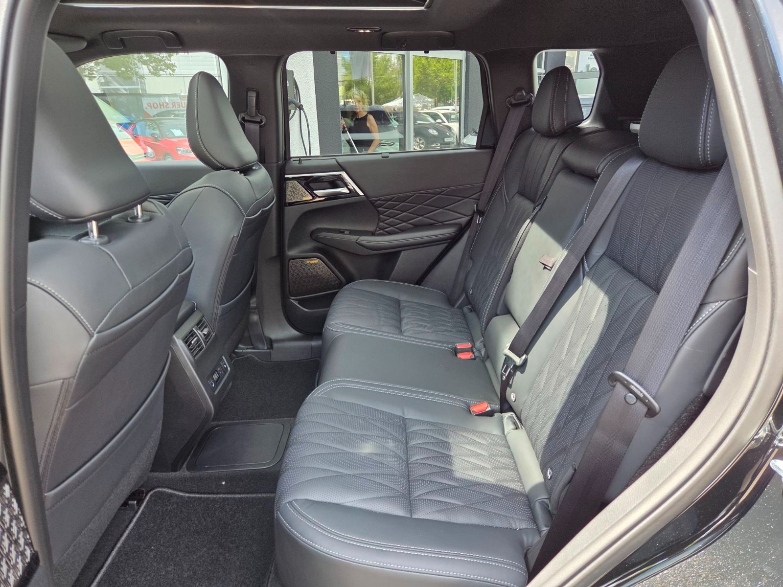 Mitsubishi Outlander - Bild 13