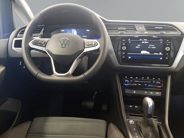 Fahrzeugabbildung Volkswagen Touran 4All 2.0TDI DSG Pano AHK 7-Sitzer Navi