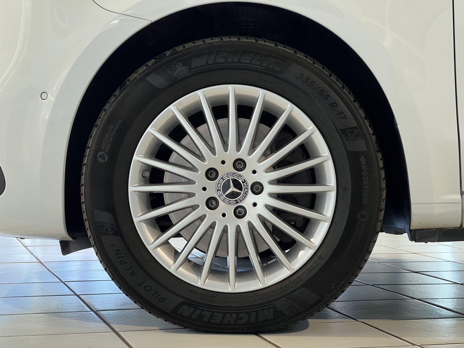 Mercedes-Benz V 220 d Lang NAVI/SHZ/AHK/KAMERA/7-Sitze