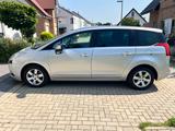 Peugeot 5008 1,6 Business-Line HDi FAP 160 Automatik... - Peugeot 5008 mit Diesel-Antrieb: Kleinbus, 1.6
