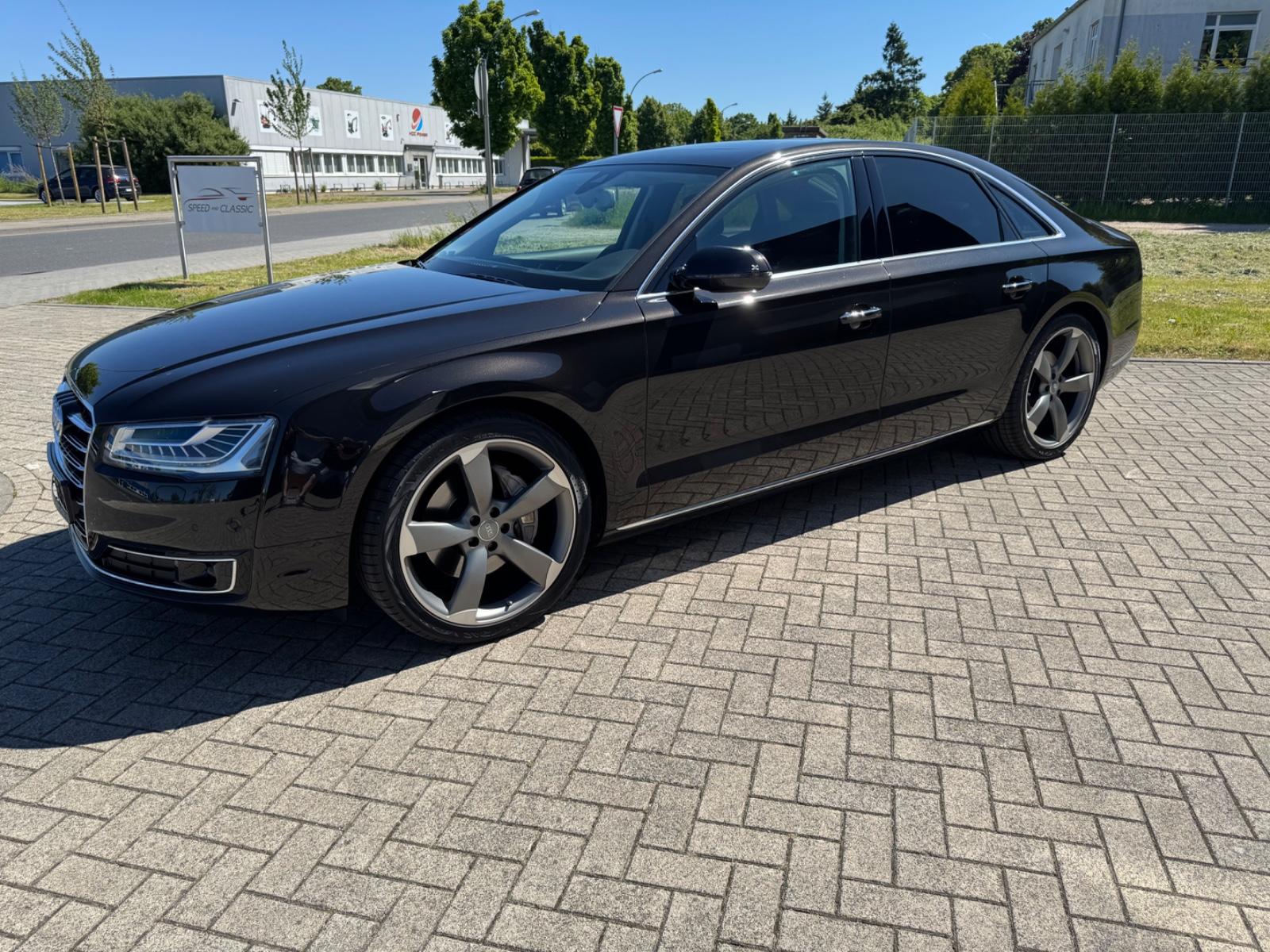 Audi A8 3.0 TDI clean diesel quattro,21 Zoll Vollaust