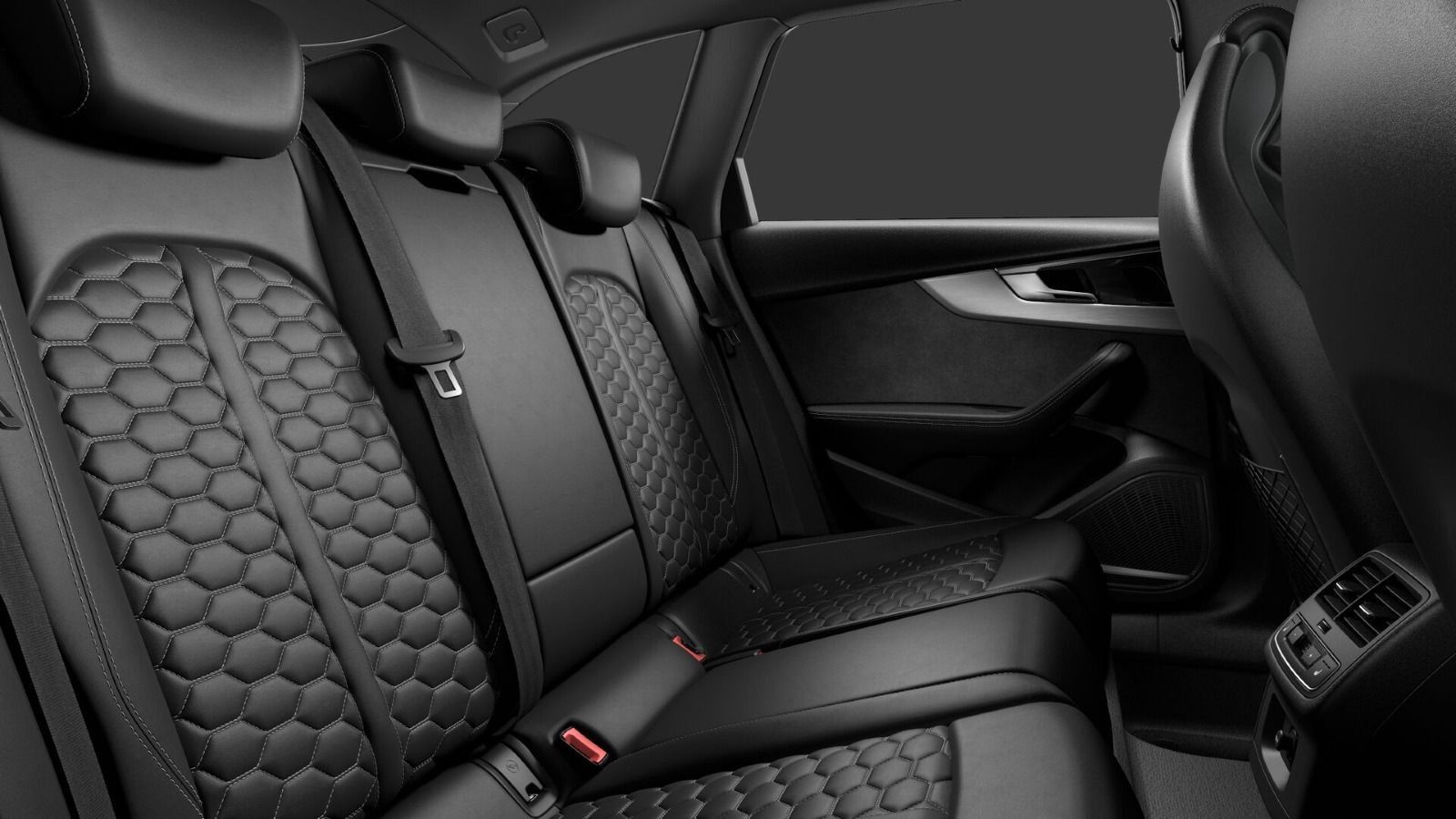 Audi RS4 - Bild 10