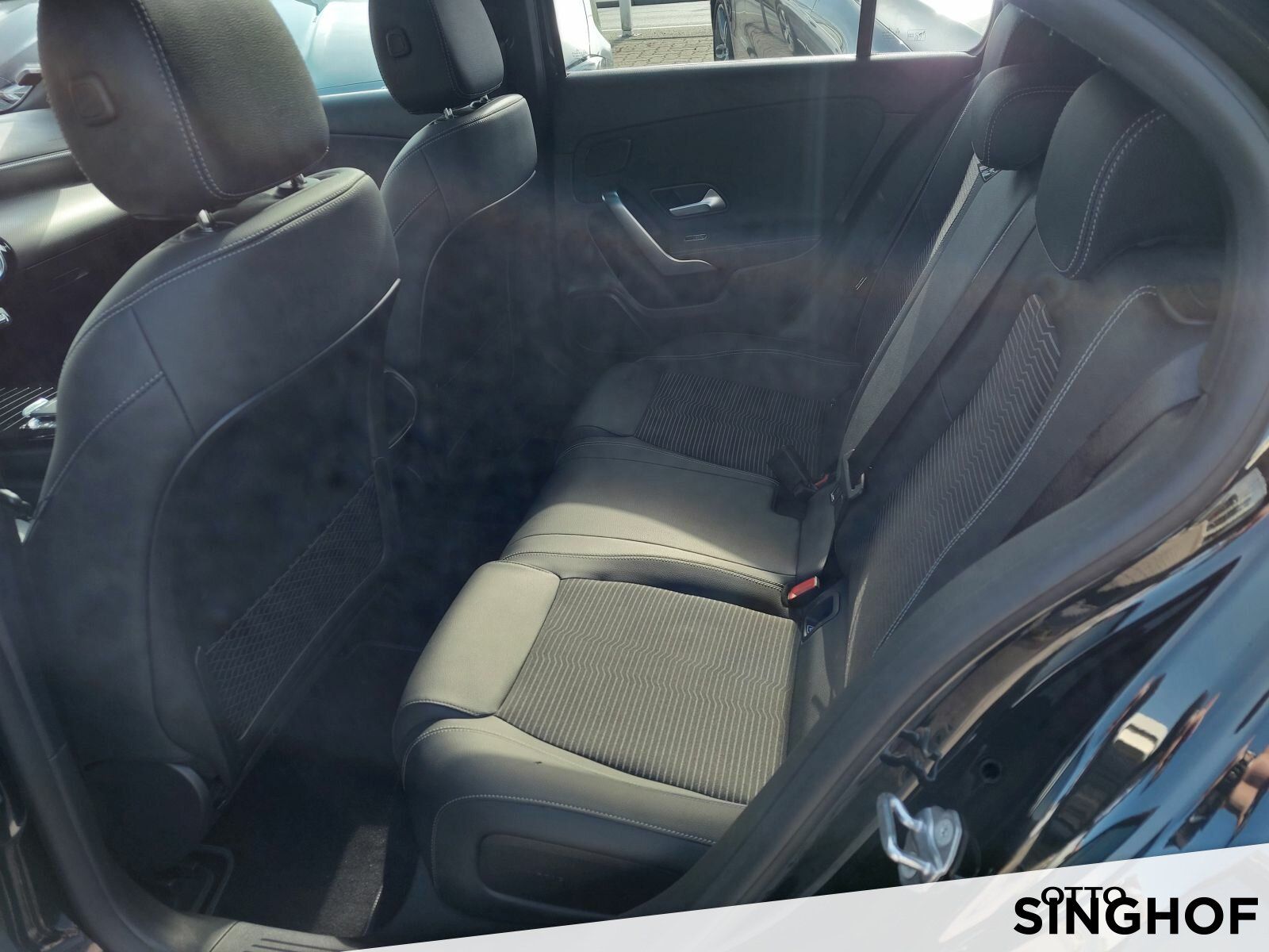 Fahrzeugabbildung Mercedes-Benz A 200 Progressive Pano+AHK+LED+Memory Sitze+TOTW