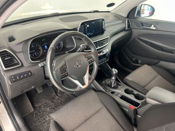 Hyundai TUCSON - 12