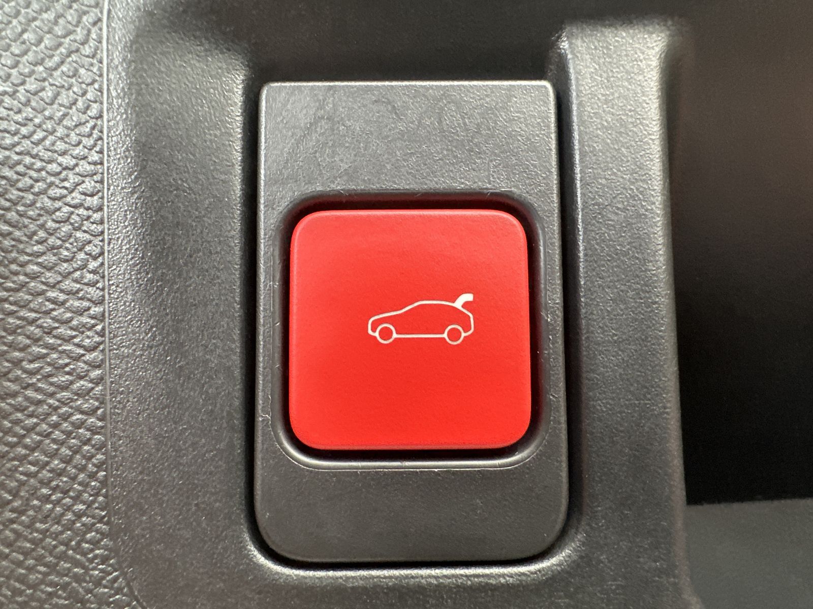 Fahrzeugabbildung Opel Astra ST 1.5 D Ultimate NAV+MATRIX+PANO+HUD+360°
