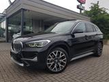 BMW X1 20d xDRIVE xLINE AHK NAVI BUSI PANO HIFI PDC - mit Diesel-Antrieb: Induktionsladefunktion