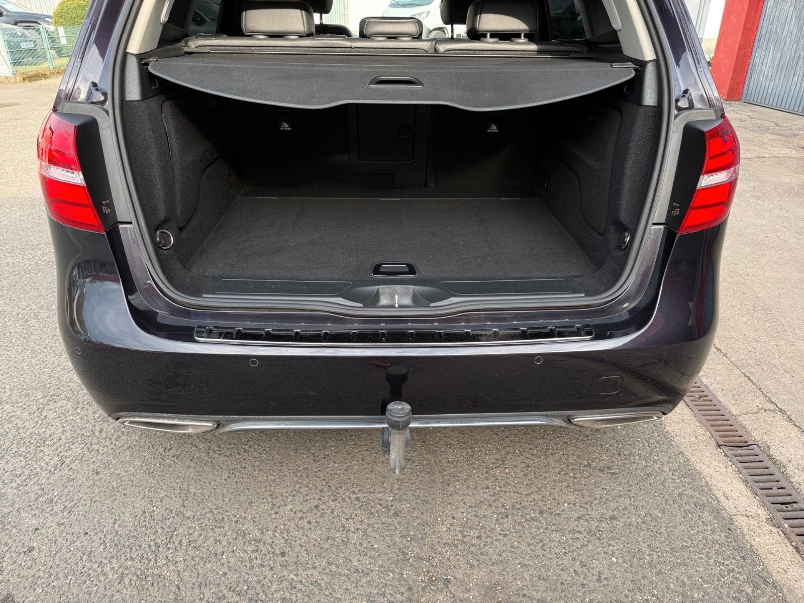 Fahrzeugabbildung Mercedes-Benz B 200 BlueEFFICIENCY Sports Tourer*AHK*Harman-K.