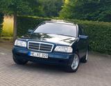 Mercedes-Benz 230 Automatik - Mercedes-Benz 230 in Essen