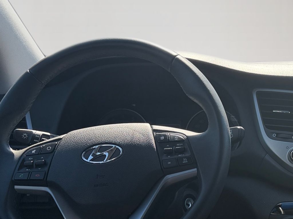 Fahrzeugabbildung Hyundai Tucson blue 1.6 GDi 2WD Trend