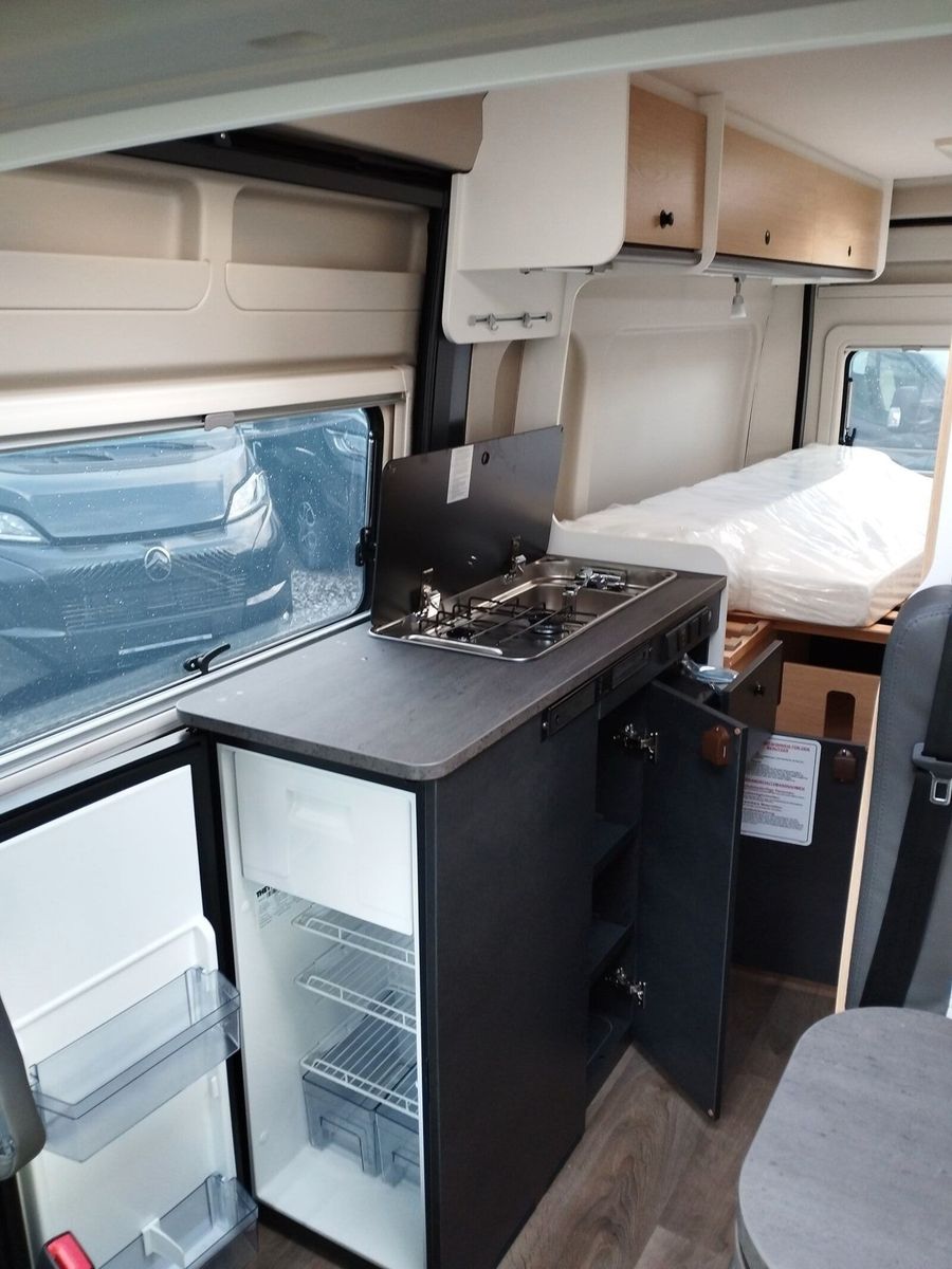 Fahrzeugabbildung Sunlight Adventure Cliff 602 Automatik, Dörr Edition, LTE