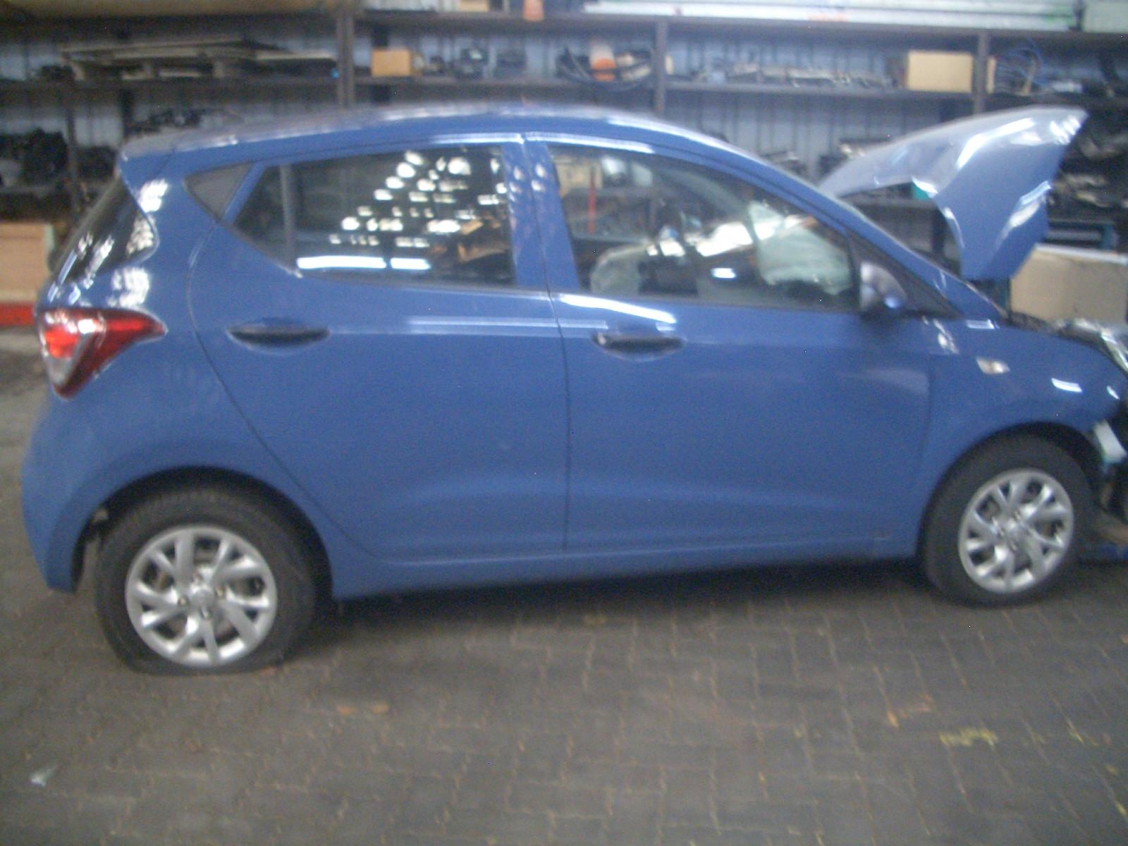 Hyundai i10 1.0 Trend  Klima Frontschaden