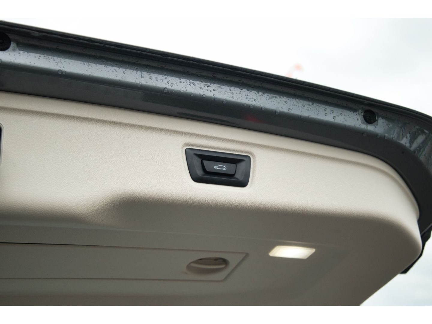 BMW 320 d xDrive Touring Navi LED SHz Apple CP foto 12