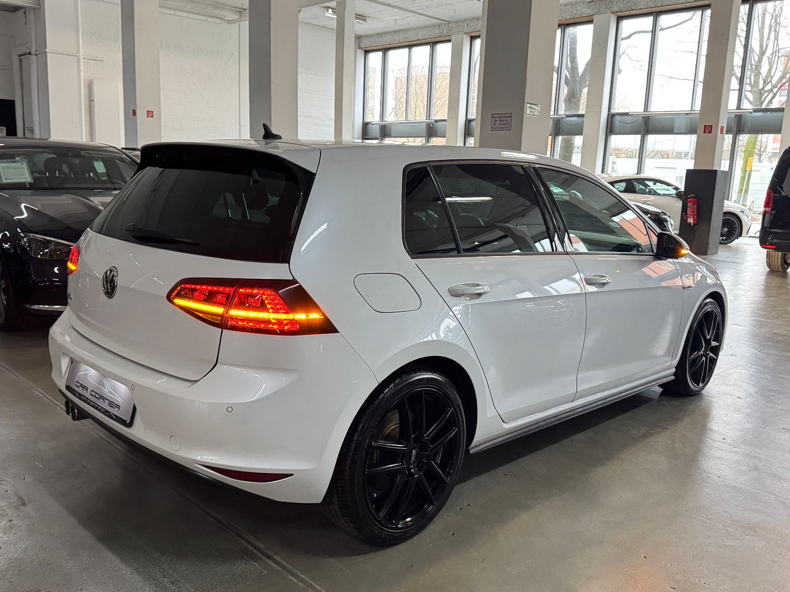 Fahrzeugabbildung Volkswagen Golf VII GTD DCC LED 1.HAND VW SCHECKHEFT EURO 6