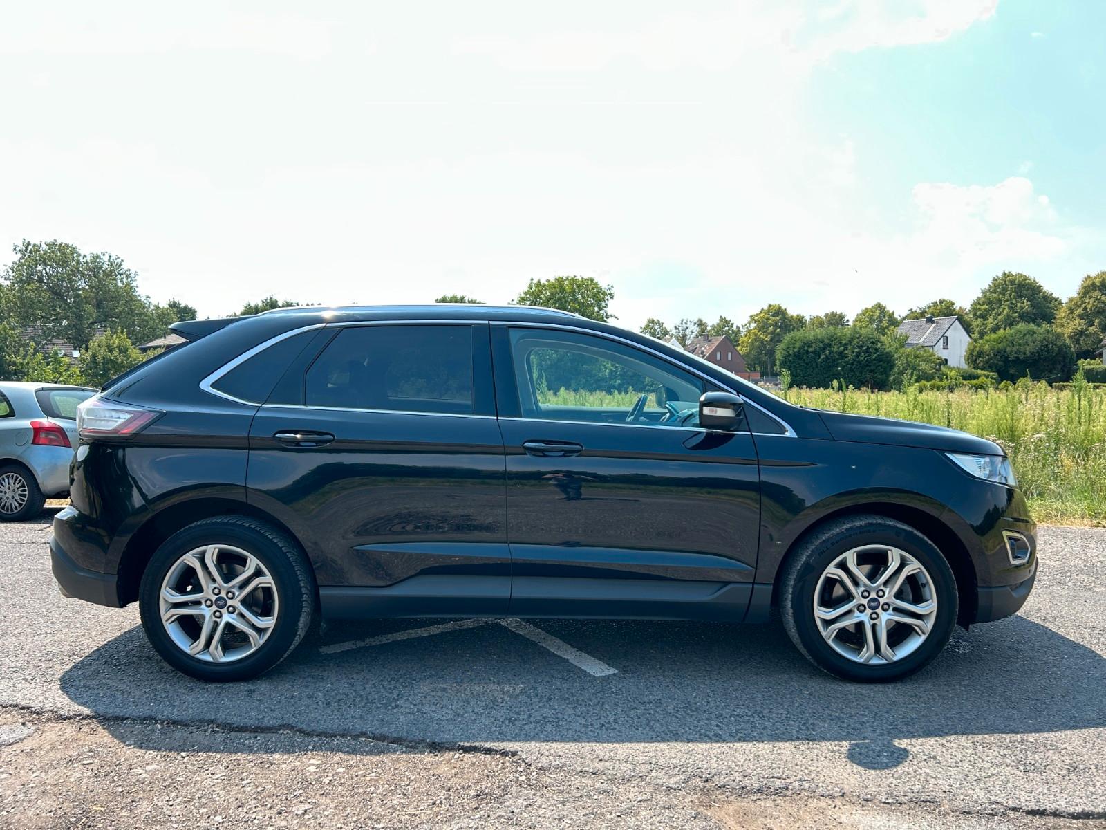 Ford Edge Titanium 2.0 TDCi 4x4 Navi Klimaauto. Leder