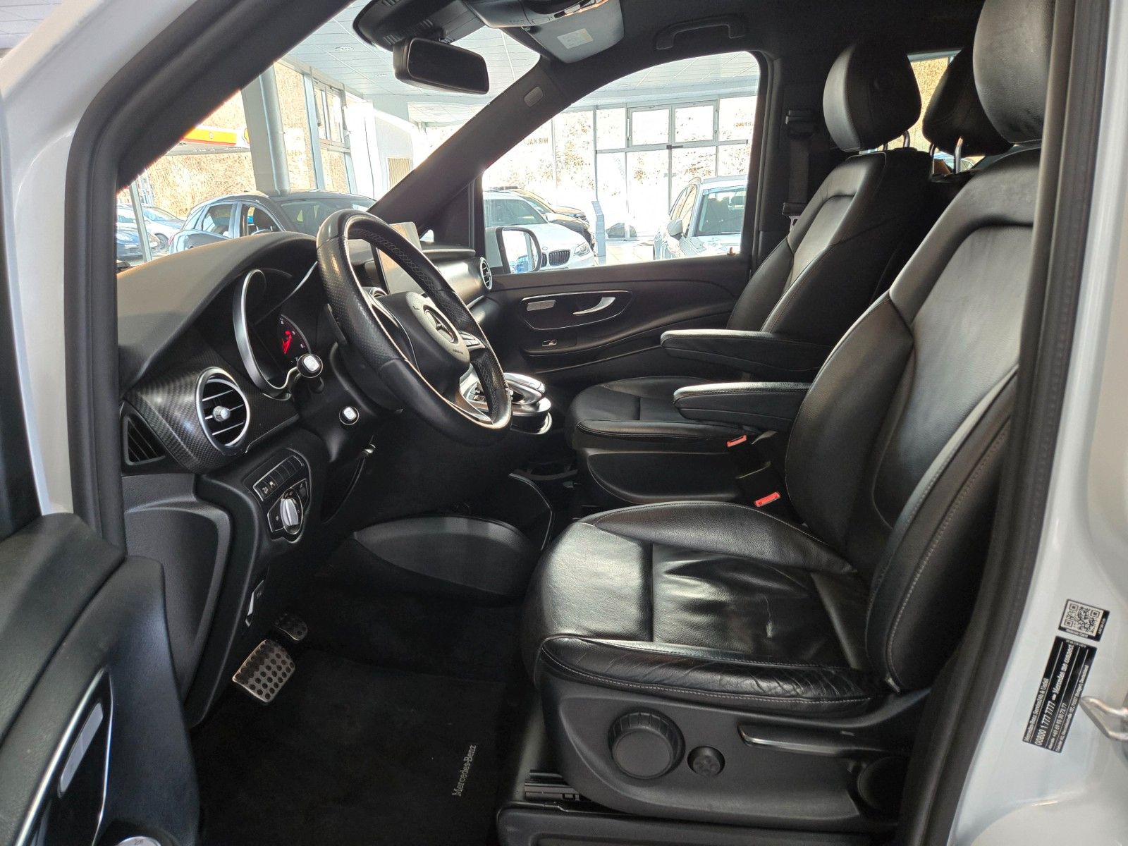 Fahrzeugabbildung Mercedes-Benz V 250 Lang 4 Matic AMG LINE * PANO* LED*LEDER*